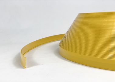 Bahan Tanda 3D Warna Kuning Tutup Trim Plastik Tepi Sekitarnya, Keamanan Tinggi, Pemasangan Mudah